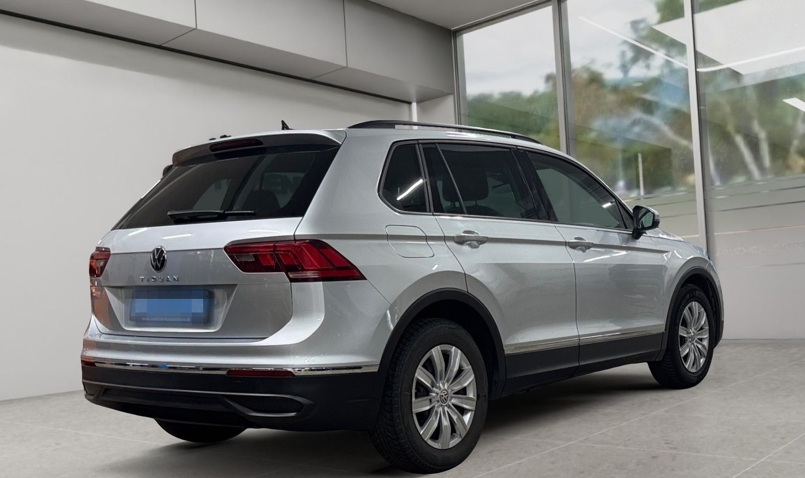 Volkswagen Tiguan Life Aut., 2.Hand, Insp+Tüv Neu foto 3