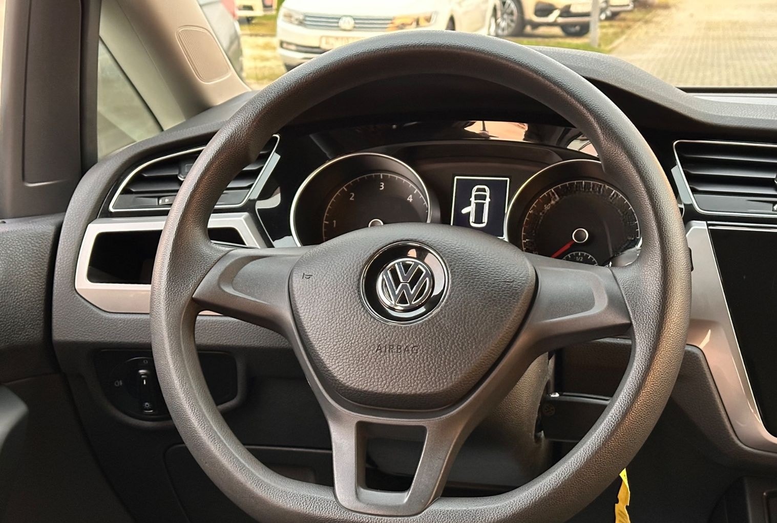 Volkswagen Touran 2,0 TDI BMT DSG *1.HAND*NAVI*SHZ* foto 8