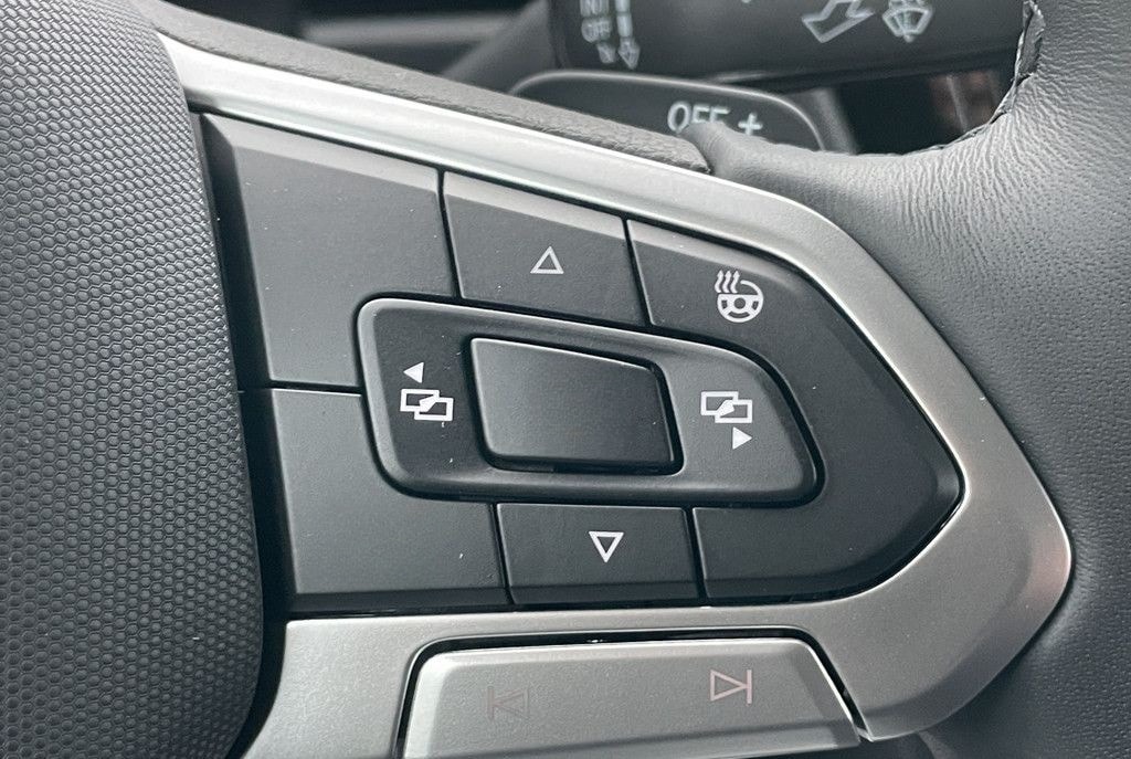 Volkswagen Touran 1.5 TSI Highline DSG+LED+CLIMAT+APP+NAV foto 10