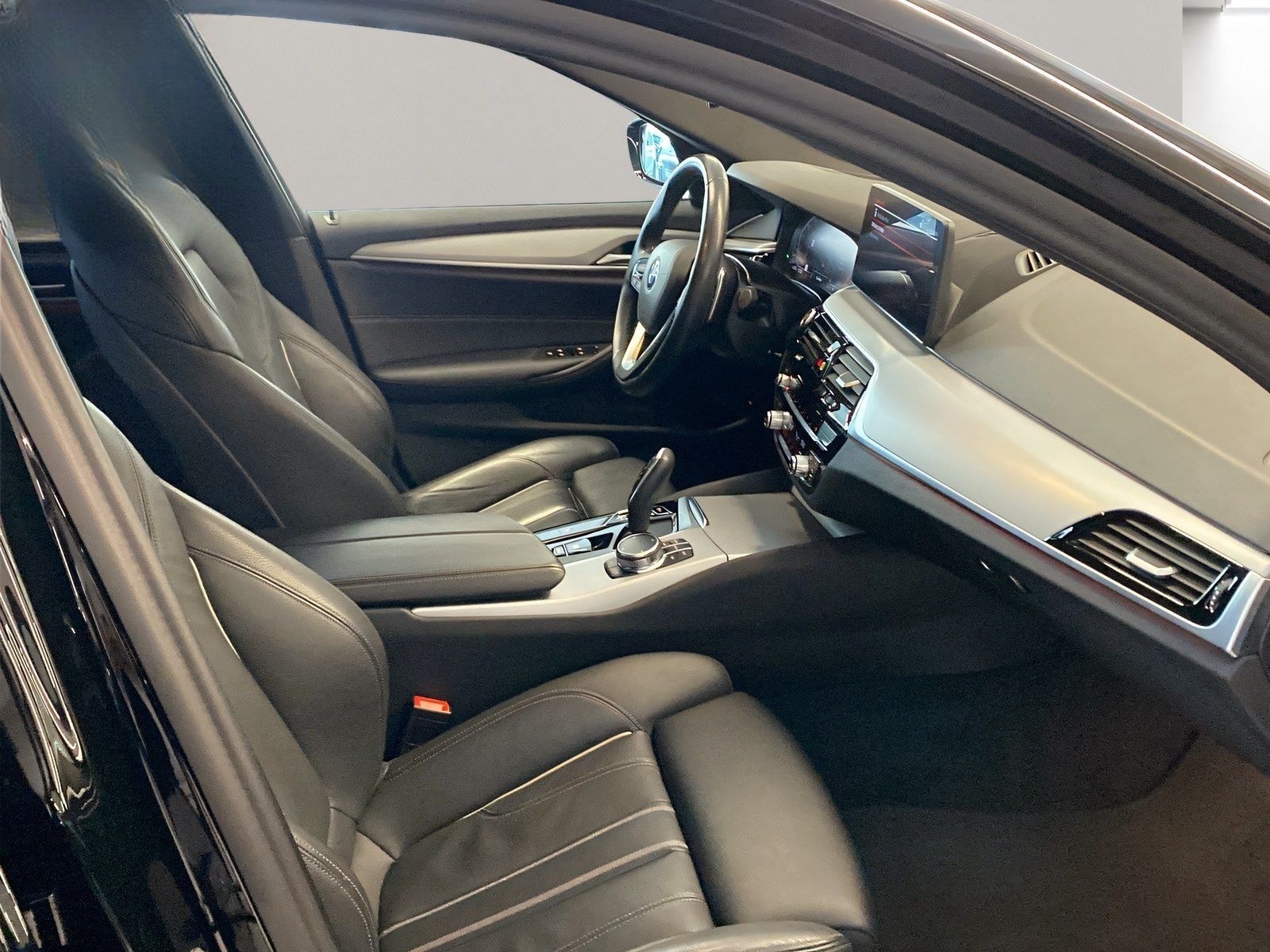 BMW 530d Touring LiveCockpitProf Head-Up Kamera foto 5