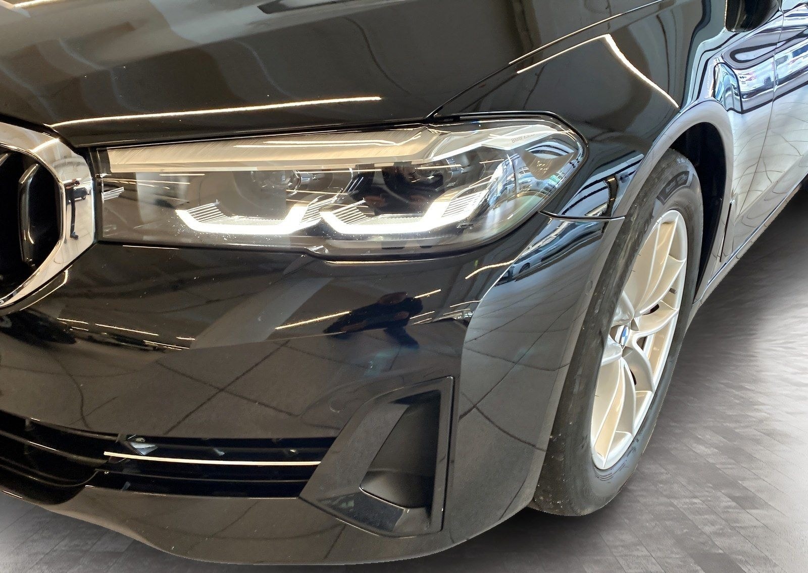 BMW 530d Touring LiveCockpitProf Head-Up Kamera foto 8