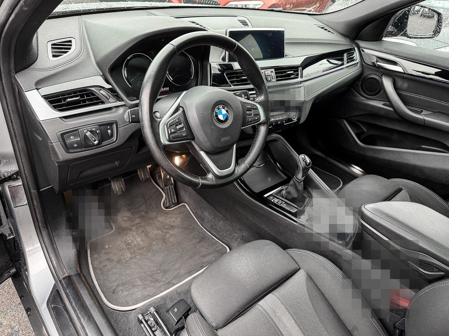 BMW X2 sDrive18d PANO+RFK+NAVI+LED+PDC+DAB foto 9