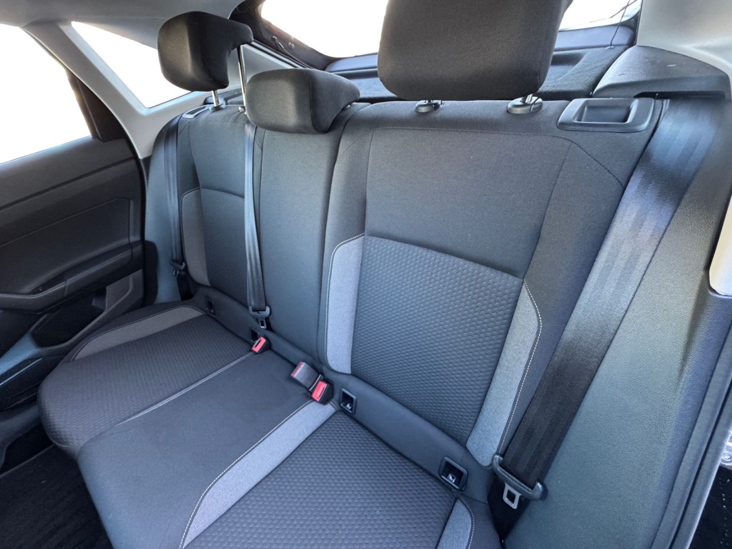 Volkswagen Taigo 1.0 TSI Life LED/NAVI/KAMERA/APP/5J.GARA++ foto 15