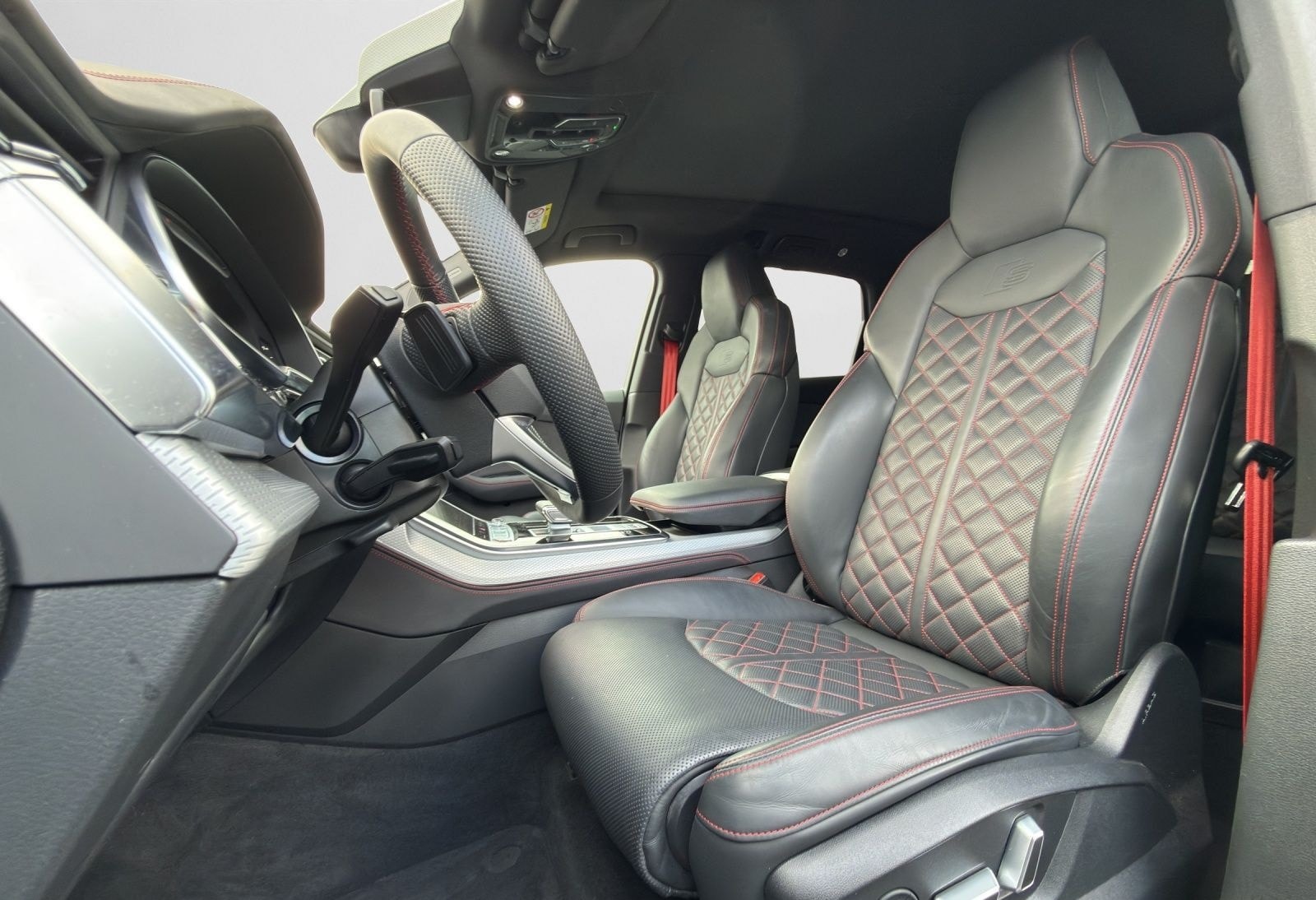 Audi SQ7 TFSI quattro *LASER*PANO*AHK*7-SITZER* foto 12