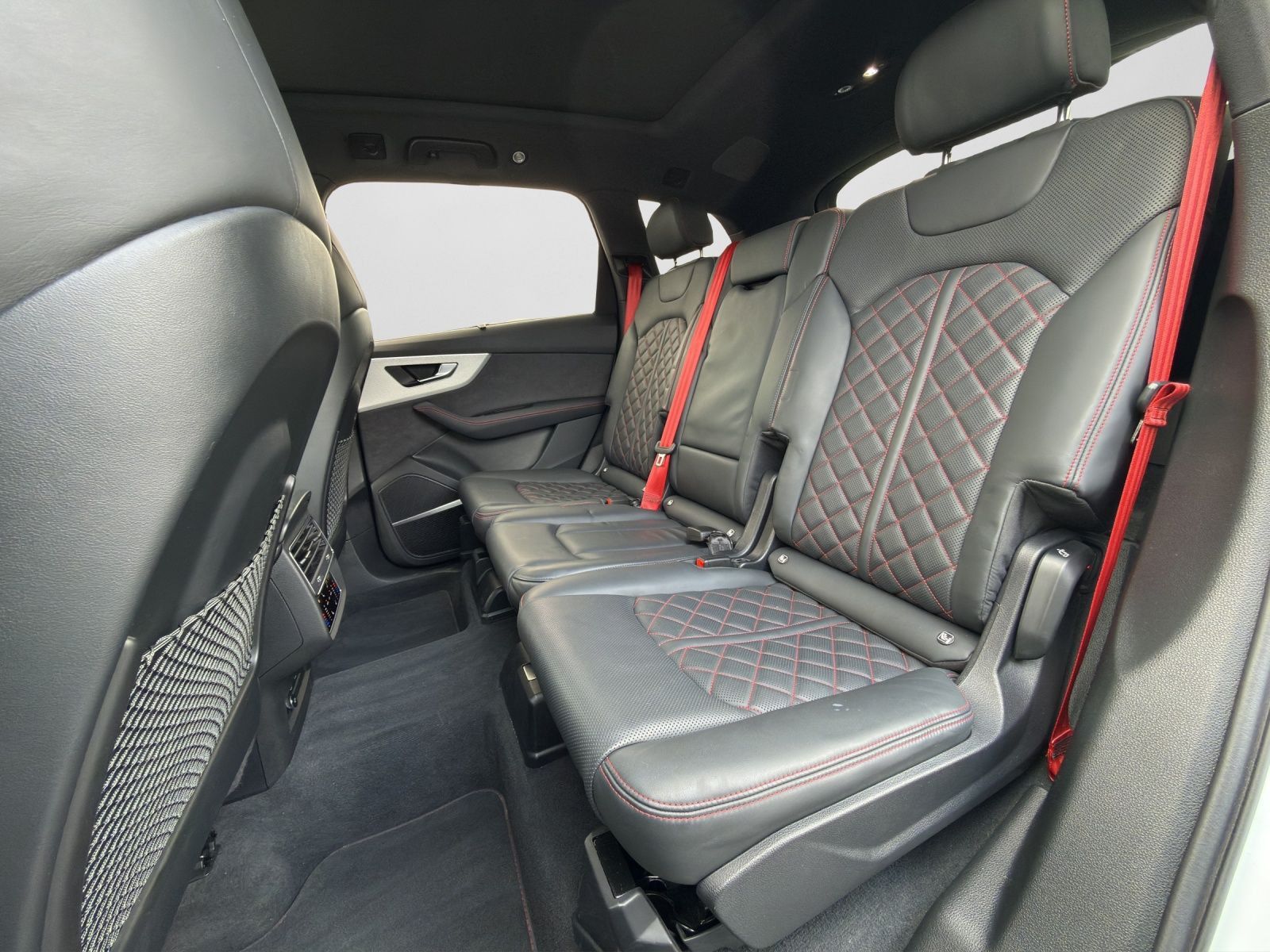Audi SQ7 TFSI quattro *LASER*PANO*AHK*7-SITZER* foto 14