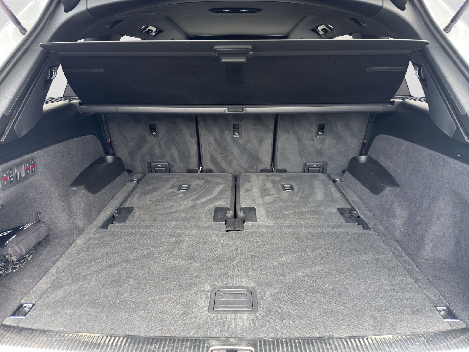 Audi SQ7 TFSI quattro *LASER*PANO*AHK*7-SITZER* foto 15