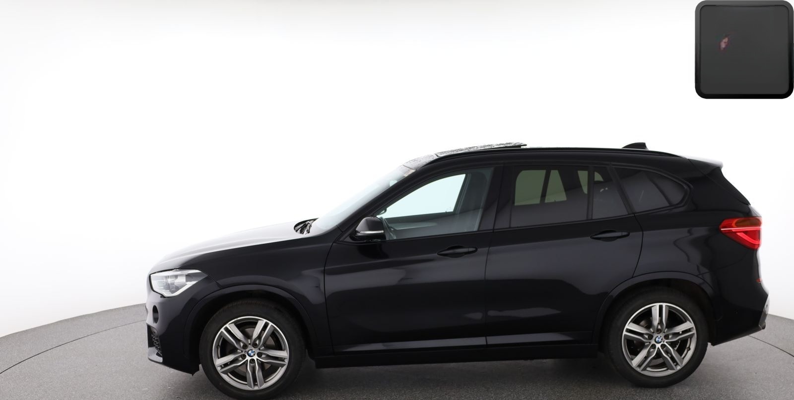 BMW X1 xDrive18d M SPORT SHADOW KAMERA,PANO,AHK,SH foto 2