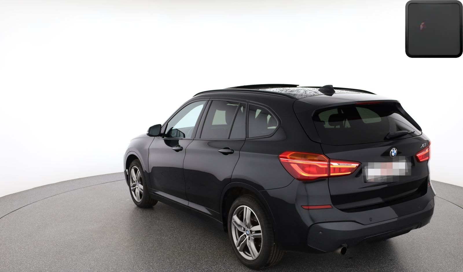 BMW X1 xDrive18d M SPORT SHADOW KAMERA,PANO,AHK,SH foto 3