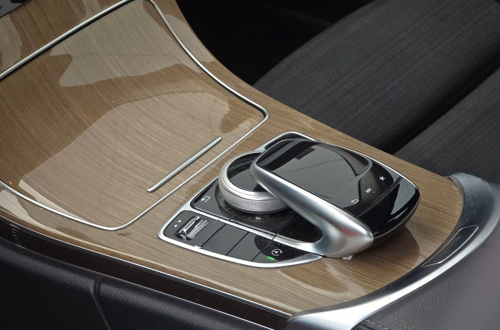 Mercedes-Benz C 180 Limousine (Automatik/Kamera/Led) foto 20