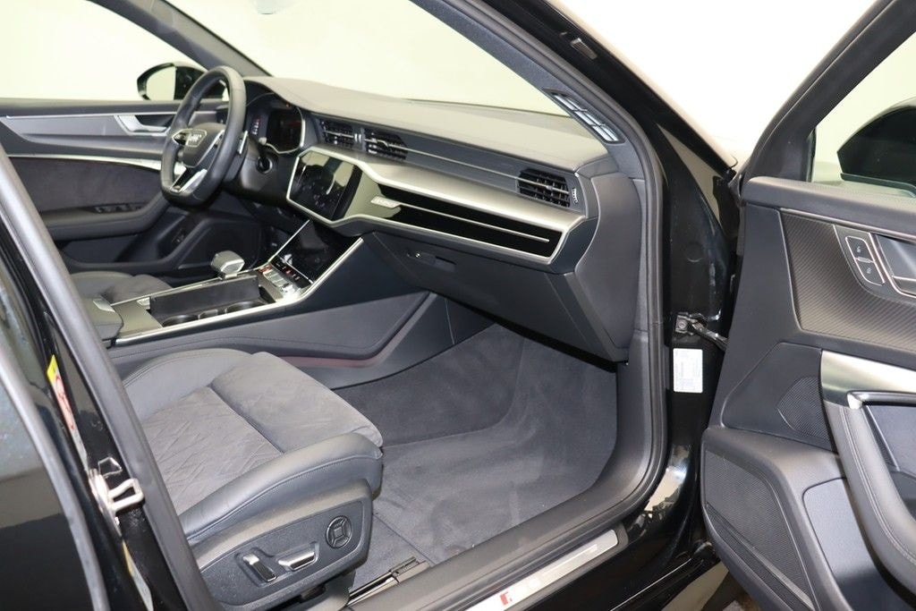 Audi RS6 Avant 4.0 TFSI quattro . LED Navi B&O AHK foto 13