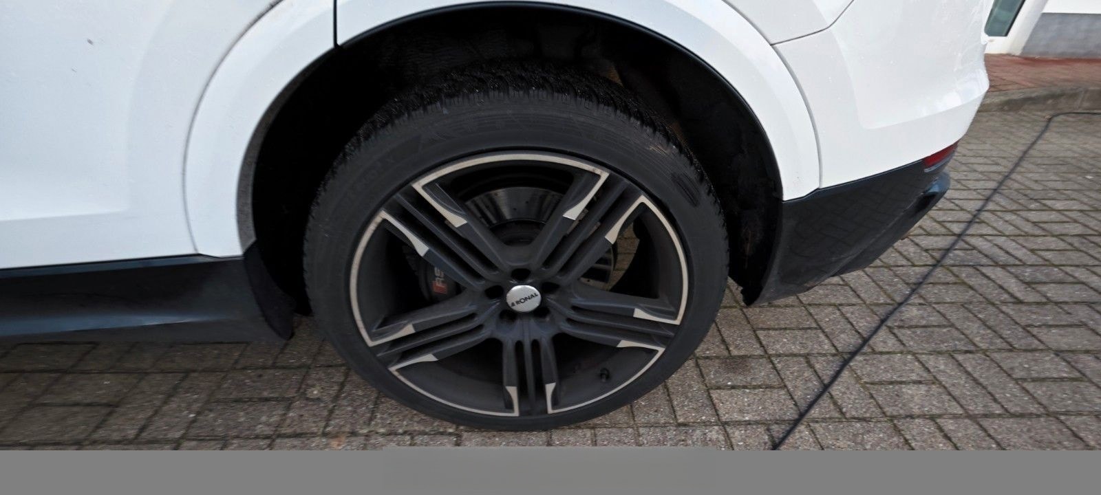 Audi RS Q8 4.0 TFSI quattro/MATRIX-LED/PANO-DACH/DAB+ foto 8