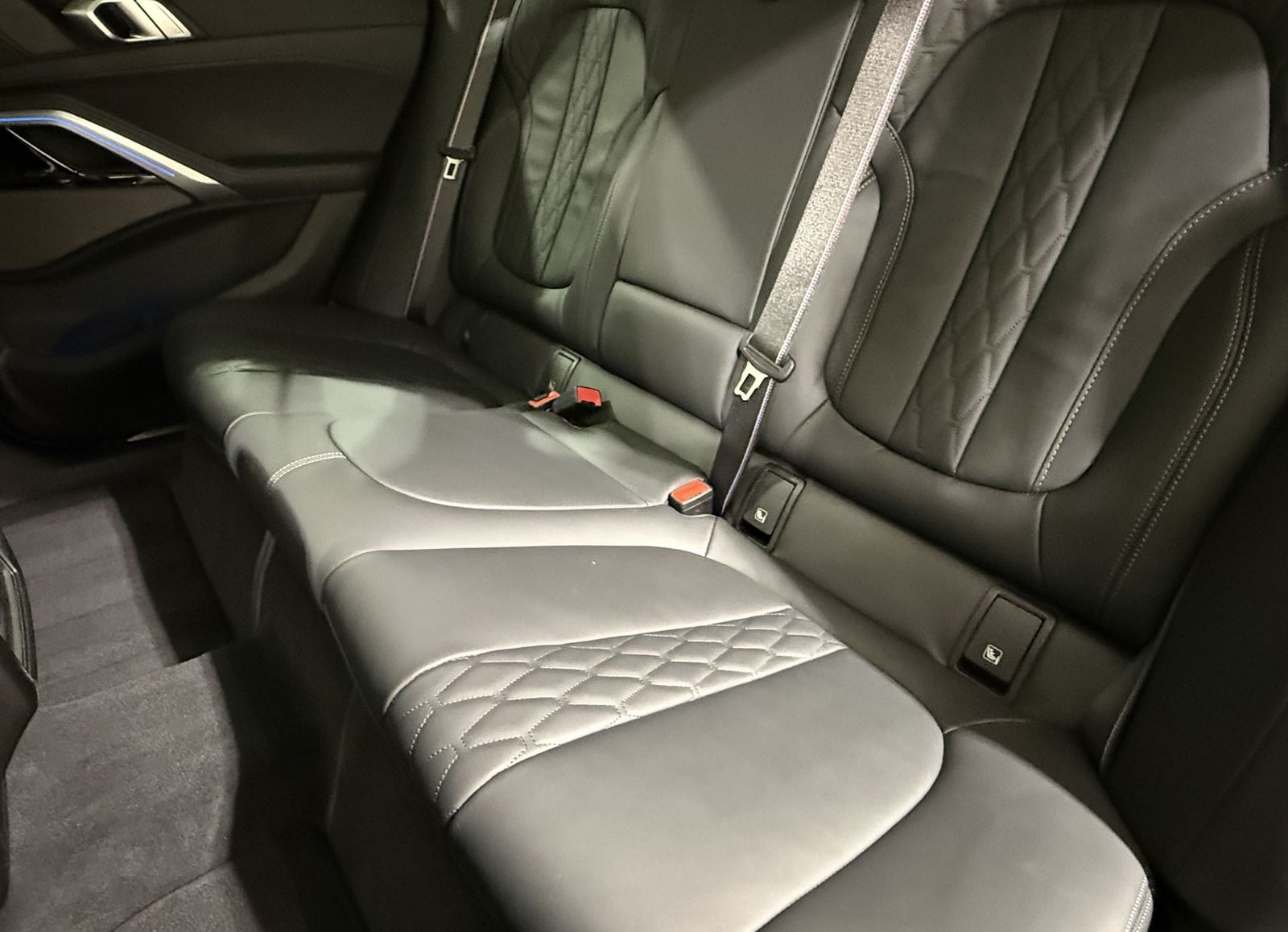 BMW X6 xDrive40d M Sportpaket Pro Luftfeder Standhzg foto 16