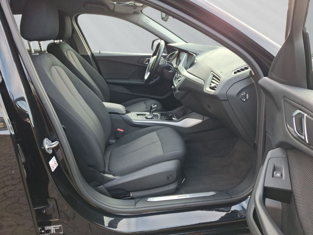 BMW 118 d HUD Stop&Go LC Prof LED AHK Lordosenstütze foto 13