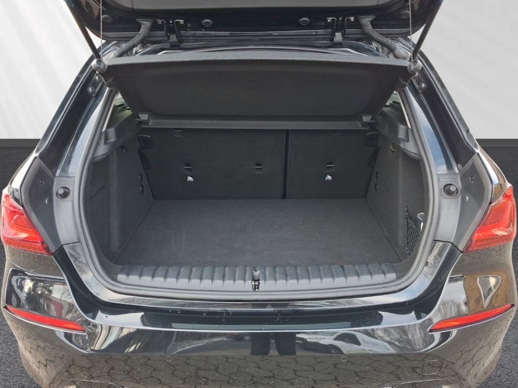 BMW 118 d HUD Stop&Go LC Prof LED AHK Lordosenstütze foto 14