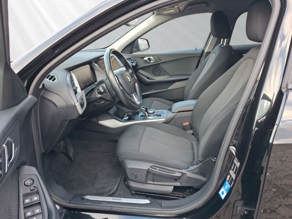 BMW 118 d HUD Stop&Go LC Prof LED AHK Lordosenstütze foto 8