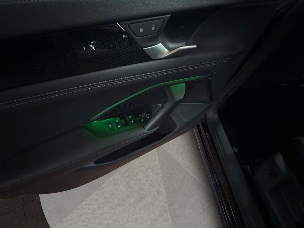 Volkswagen Tayron Life 1.5 TSI DSG 7Sitze AHK HD-Matrix foto 10