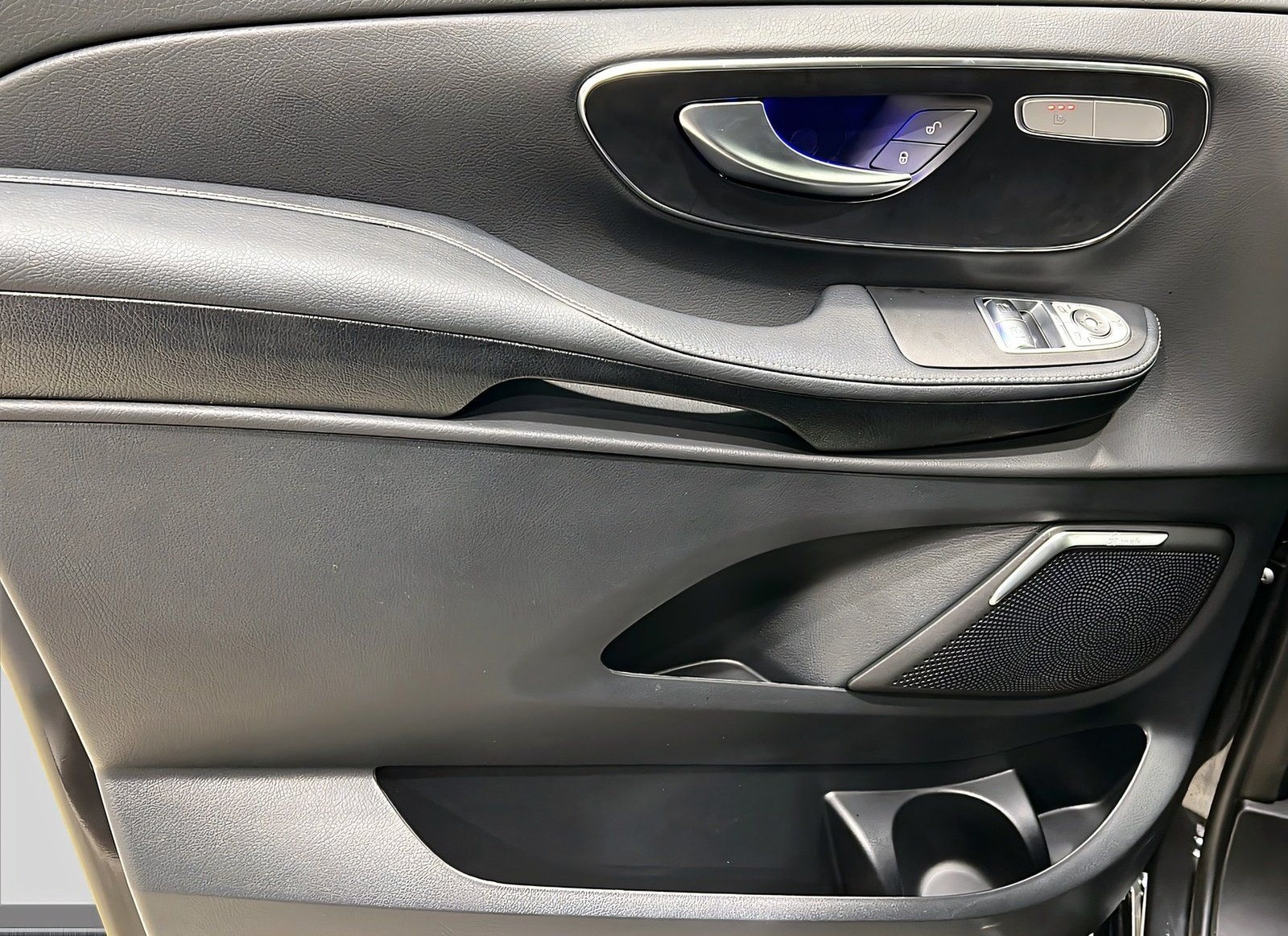 Mercedes-Benz V 300 d AVANT AMG 4x4-lang-Airm-Pano-Burm-AHK foto 13