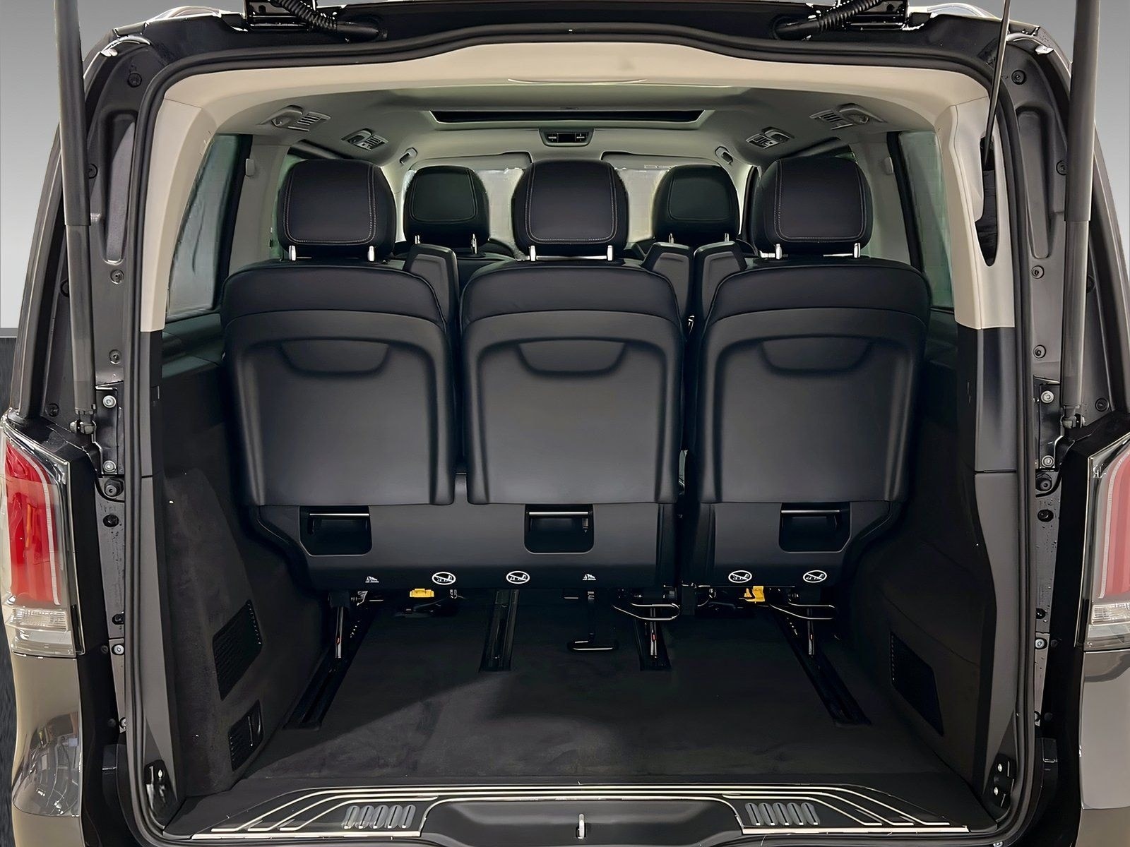 Mercedes-Benz V 300 d AVANT AMG 4x4-lang-Airm-Pano-Burm-AHK foto 6