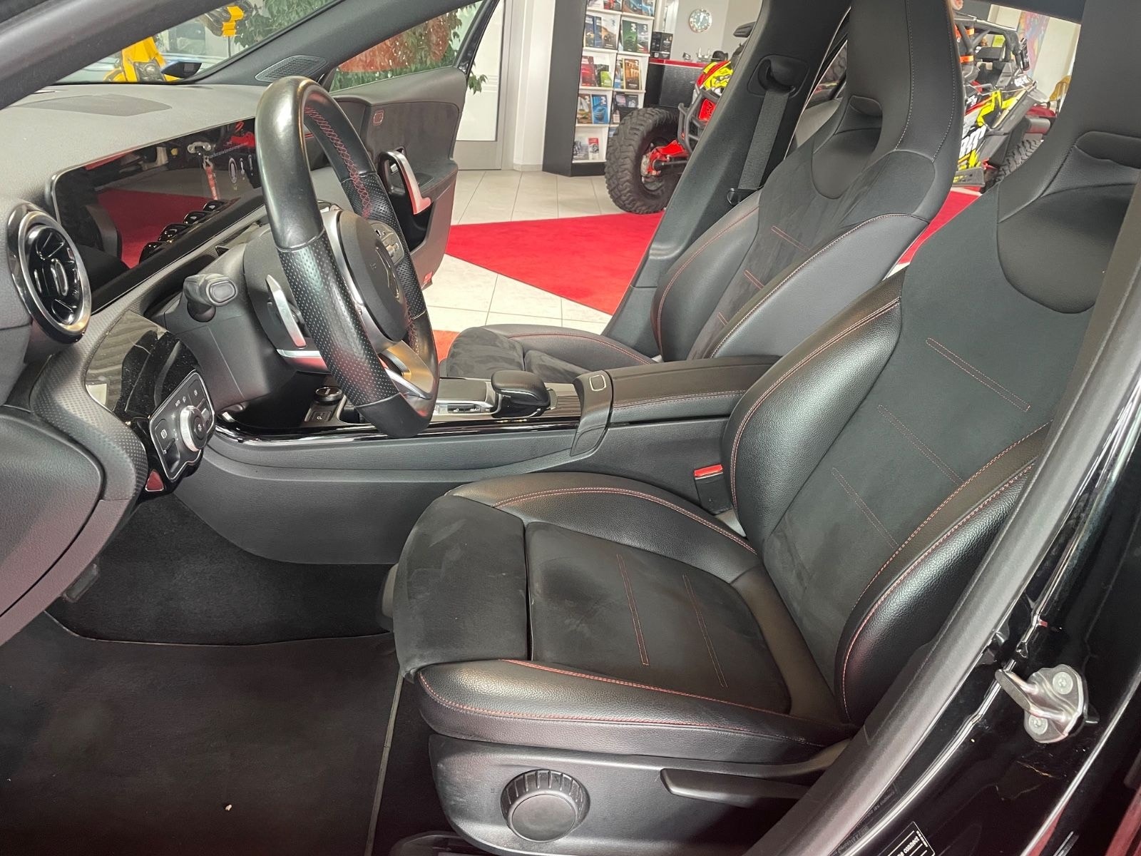 Mercedes-Benz A 250 AMG Night ACC 19 Zoll foto 10