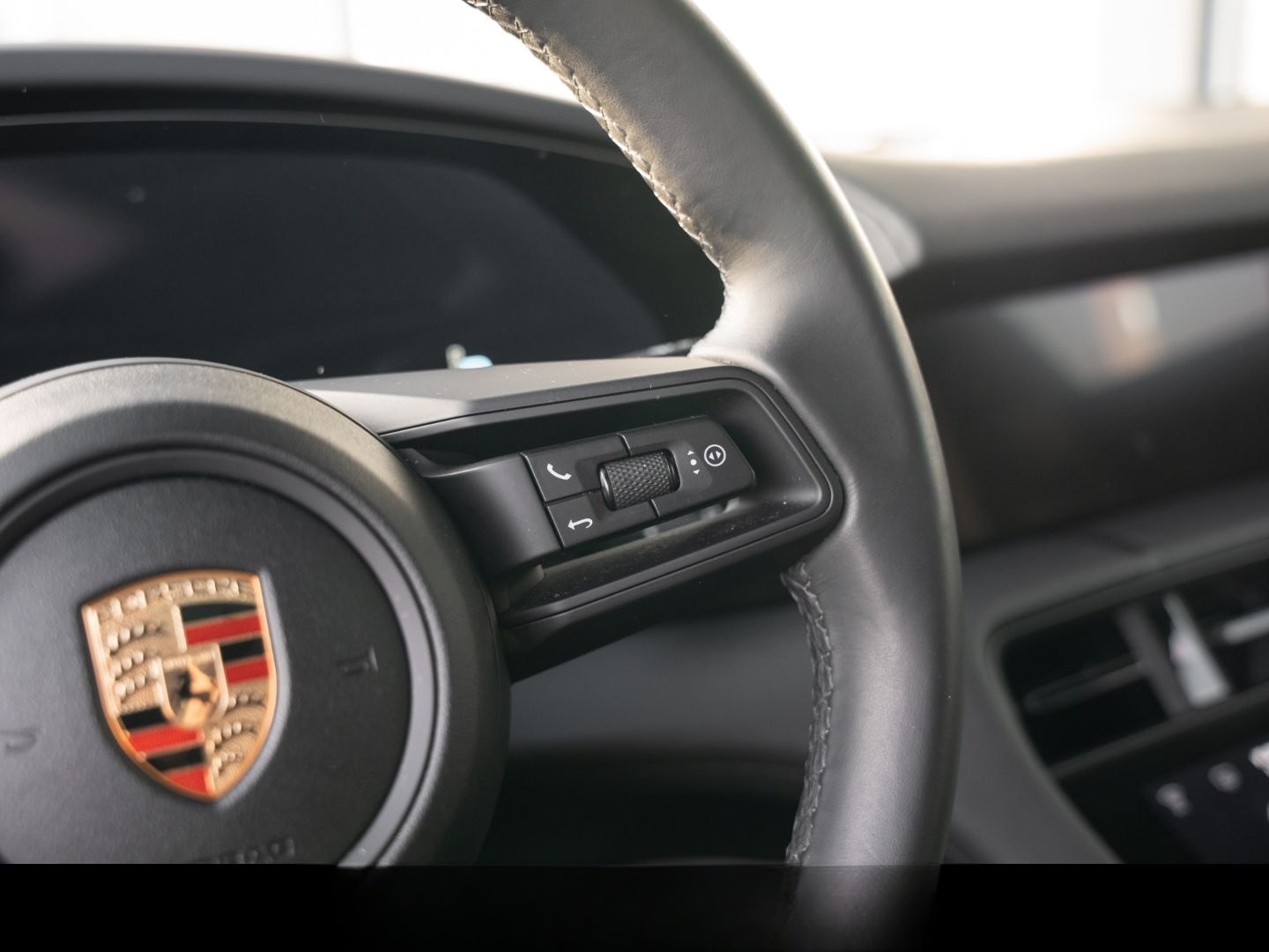 Porsche Taycan 4S Burmester HA-Lenkung InnoDrive Head-Up foto 19