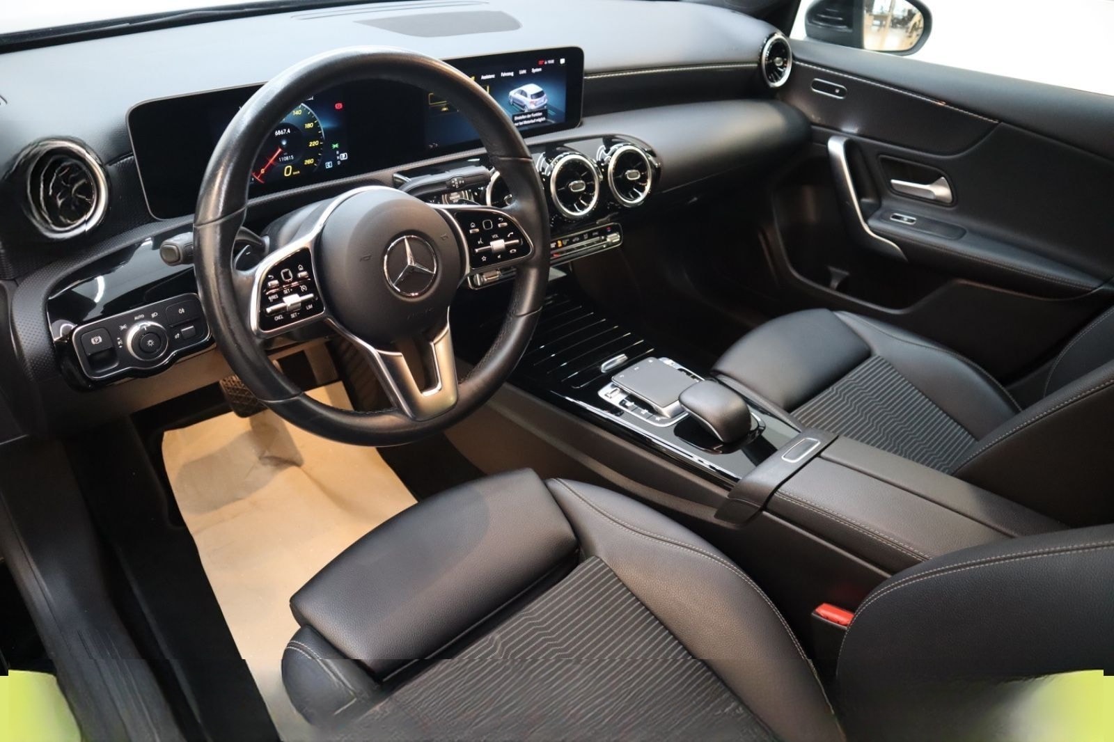 Mercedes-Benz A 200 Live Cockpit *LED*Carplay*AHK foto 19
