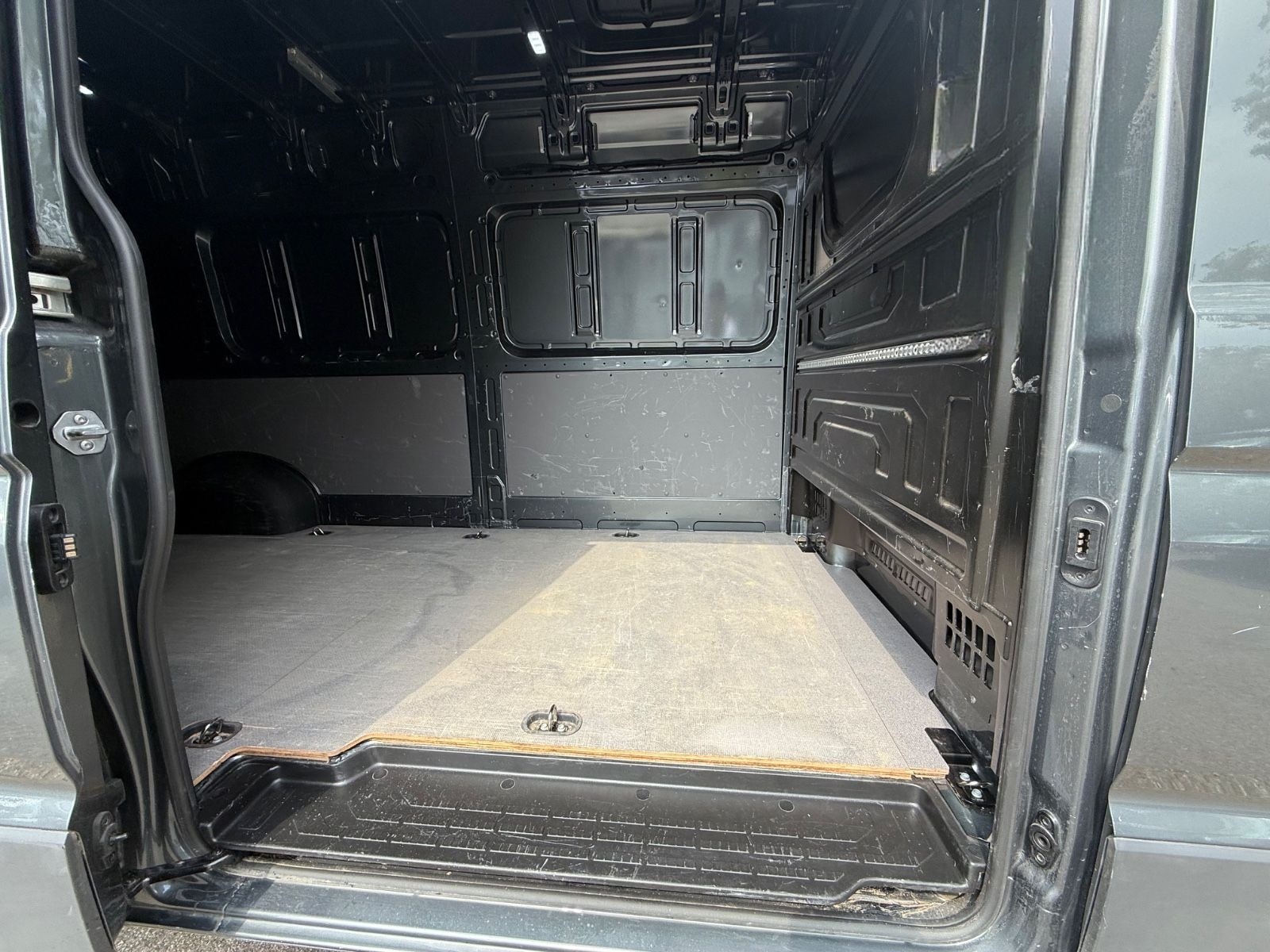 Volkswagen Crafter Kasten Kasten 35 lang Hochdach FWD foto 11