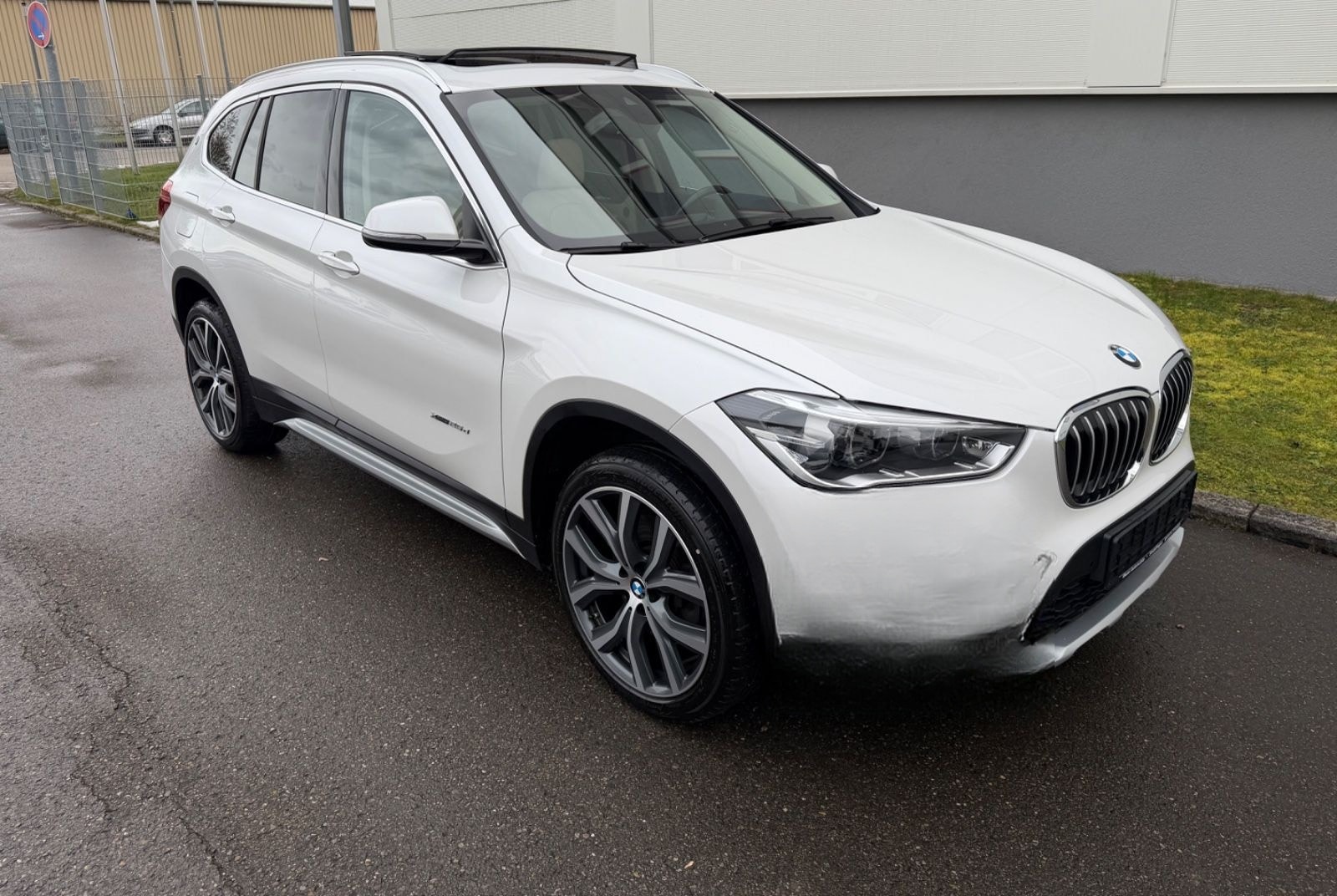 BMW X1 xDrive 25d*LED*PAN*HUD*KEY*H&K*KAM*AHK*NAV*19 foto 6