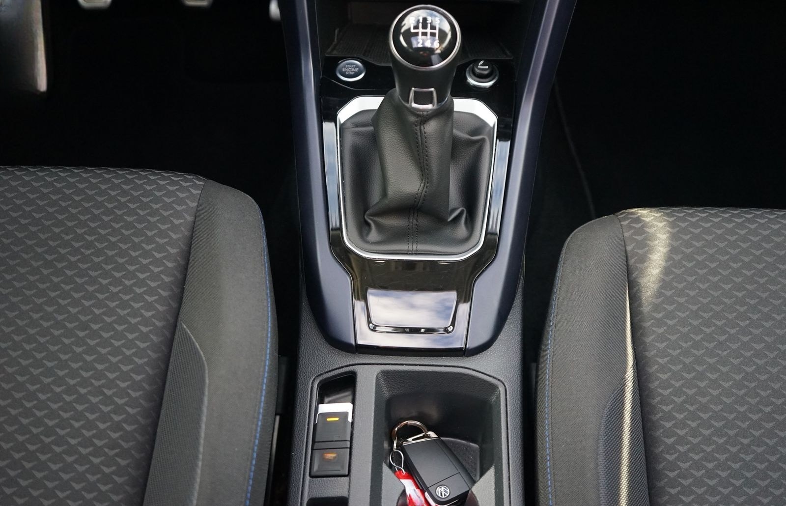 Volkswagen T-Roc 1.5 TSI Style Navi Sitzheizung Kamera ACC foto 13