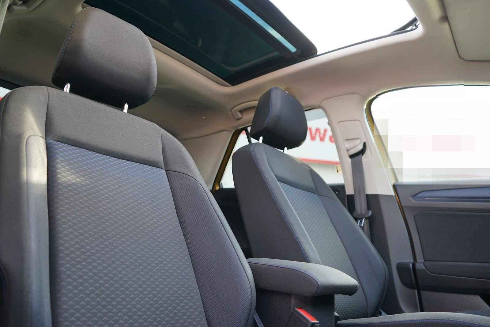 Volkswagen T-Roc 1.5 TSI Style Navi Sitzheizung Kamera ACC foto 14