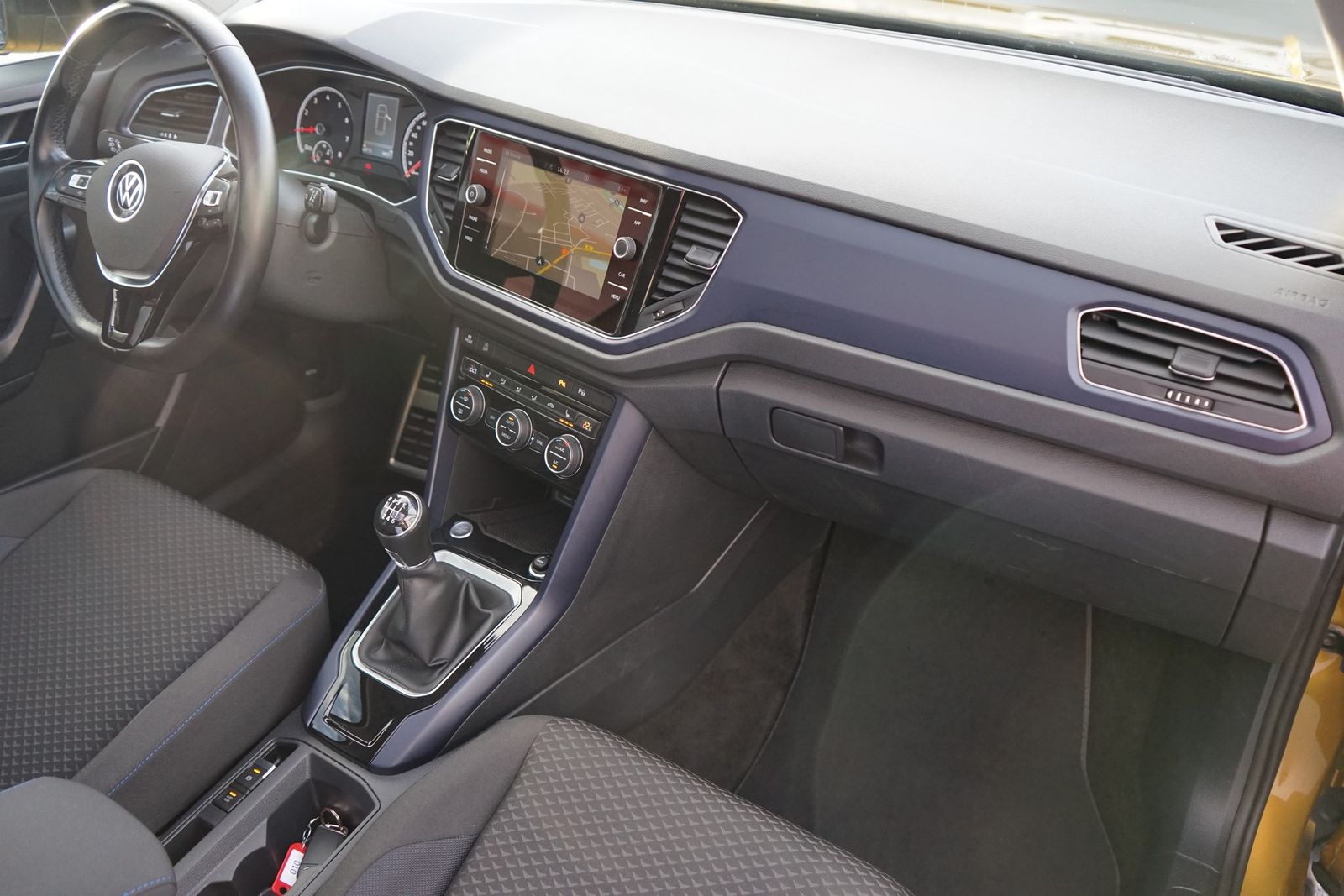 Volkswagen T-Roc 1.5 TSI Style Navi Sitzheizung Kamera ACC foto 5