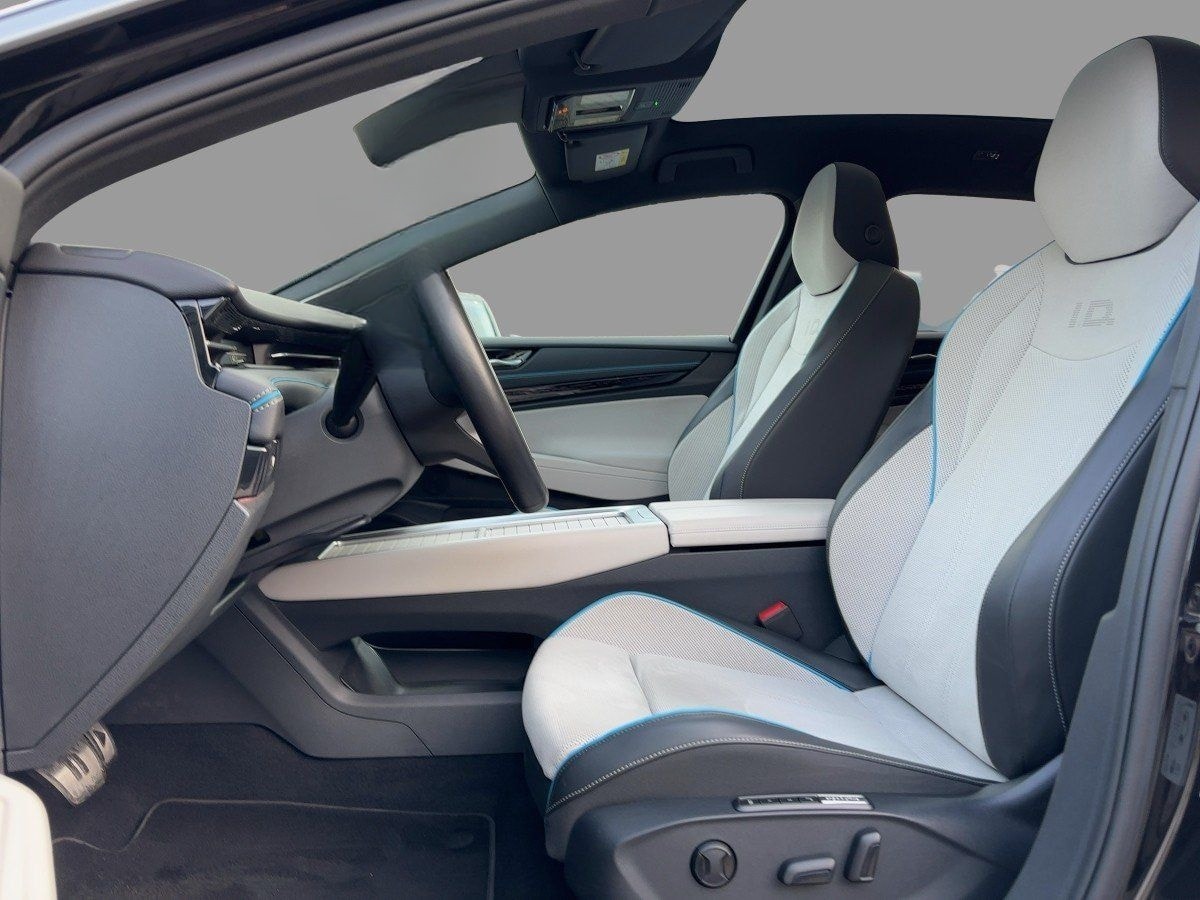 Volkswagen ID.7 Pro 82 kWh MATRIX+APP+HUD+PANO+ACC+LED+NAVI foto 8