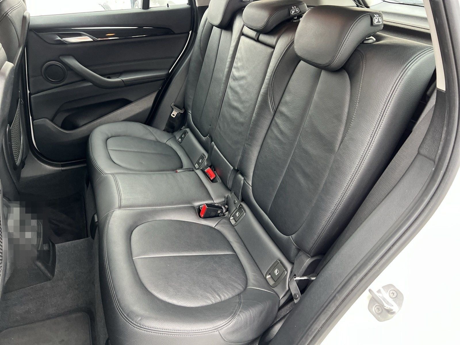 BMW X1 sDrive20i ADVANTAGE NAVI SHZG. LEDER PDC foto 12