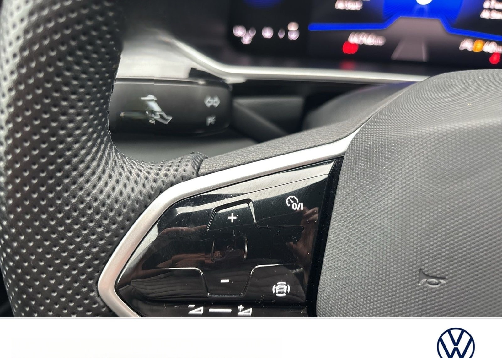 Volkswagen T-Roc 1.0 R-LINE CAM ACC NAVI LM17 LED+ CARPLAY foto 15