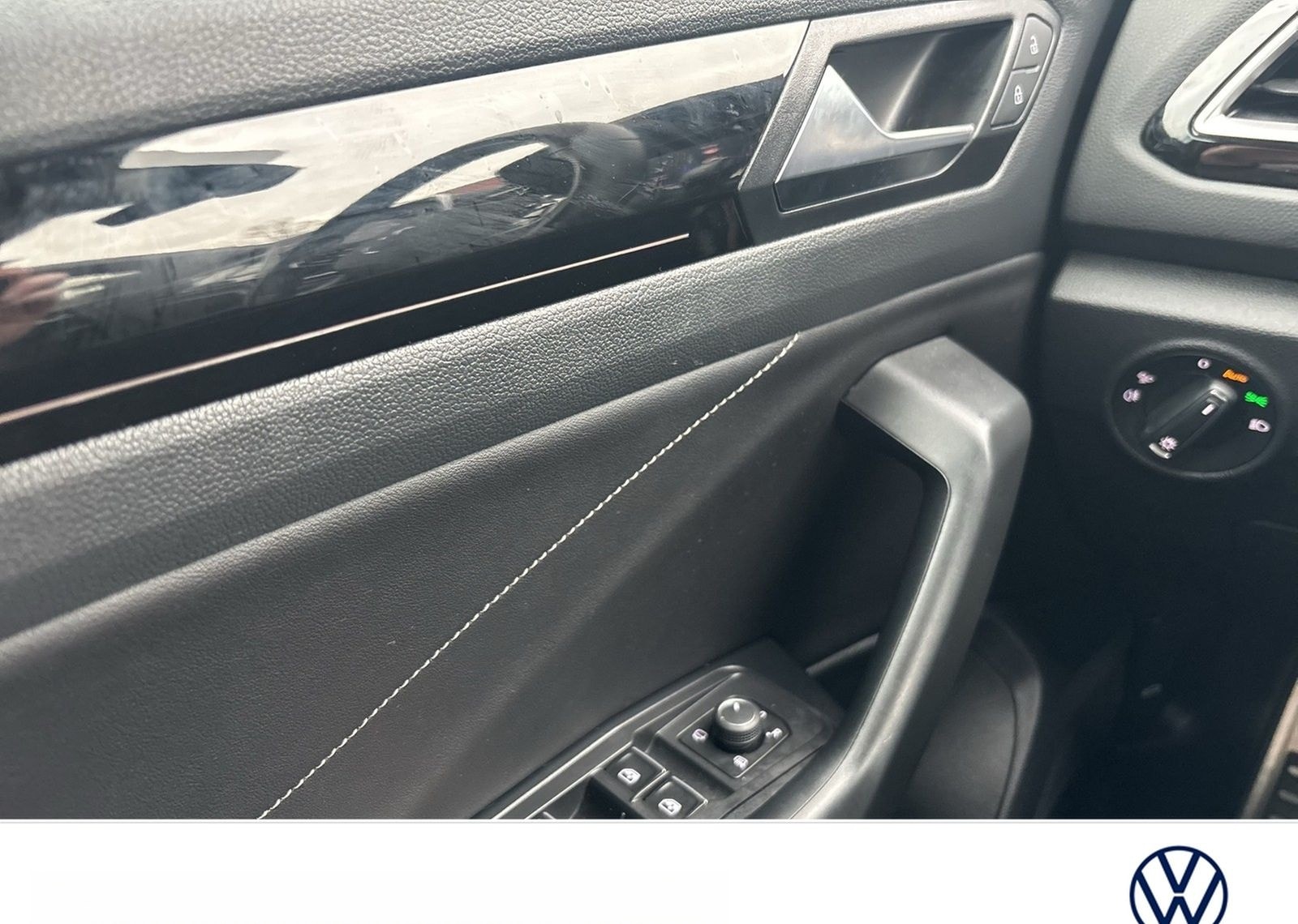 Volkswagen T-Roc 1.0 R-LINE CAM ACC NAVI LM17 LED+ CARPLAY foto 17