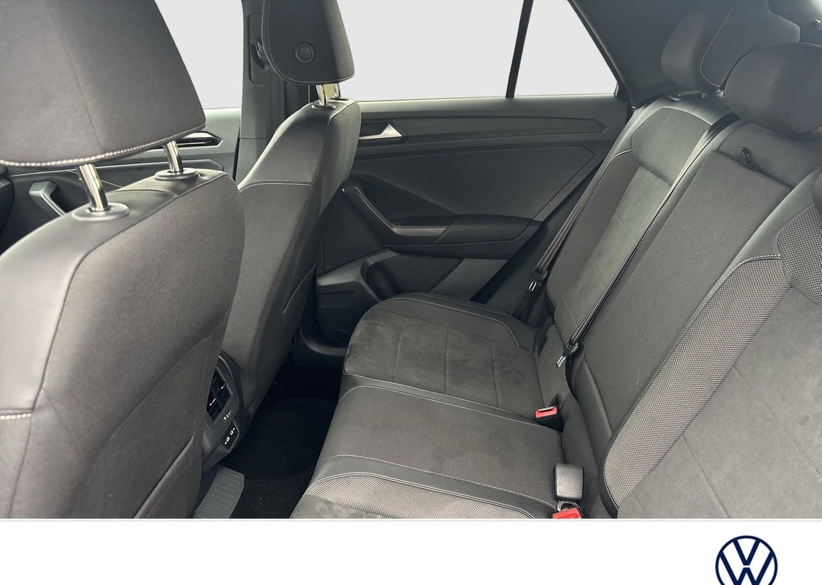 Volkswagen T-Roc 1.0 R-LINE CAM ACC NAVI LM17 LED+ CARPLAY foto 10