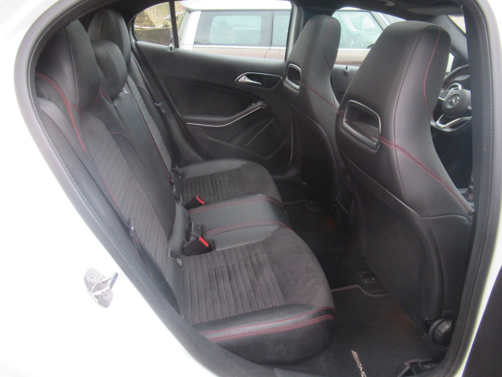 Mercedes-Benz GLA 200 AMG LINE-NAVI-PANO-LED-SHZ-2.HAND foto 25