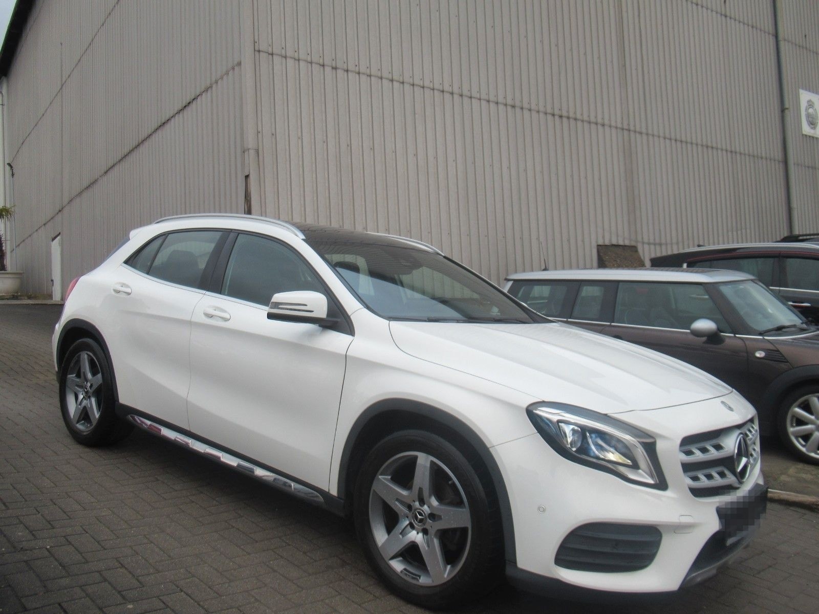 Mercedes-Benz GLA 200 AMG LINE-NAVI-PANO-LED-SHZ-2.HAND foto 8