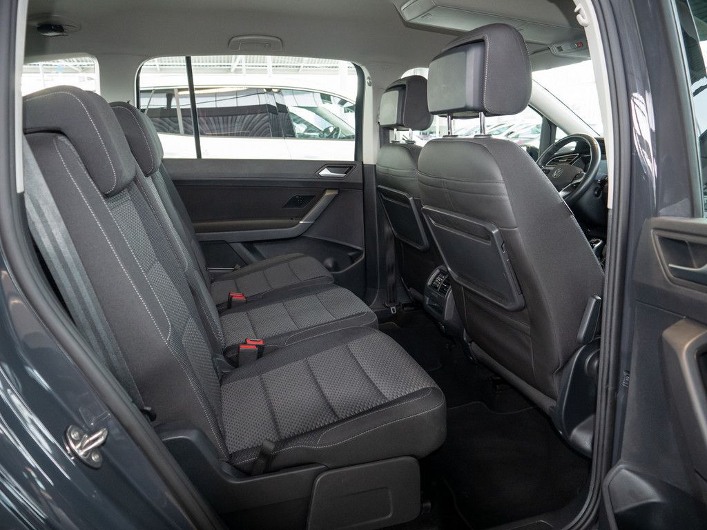 Volkswagen Touran Comfortline 2,0 l TDI ACC NAVI SPURH. BT foto 8