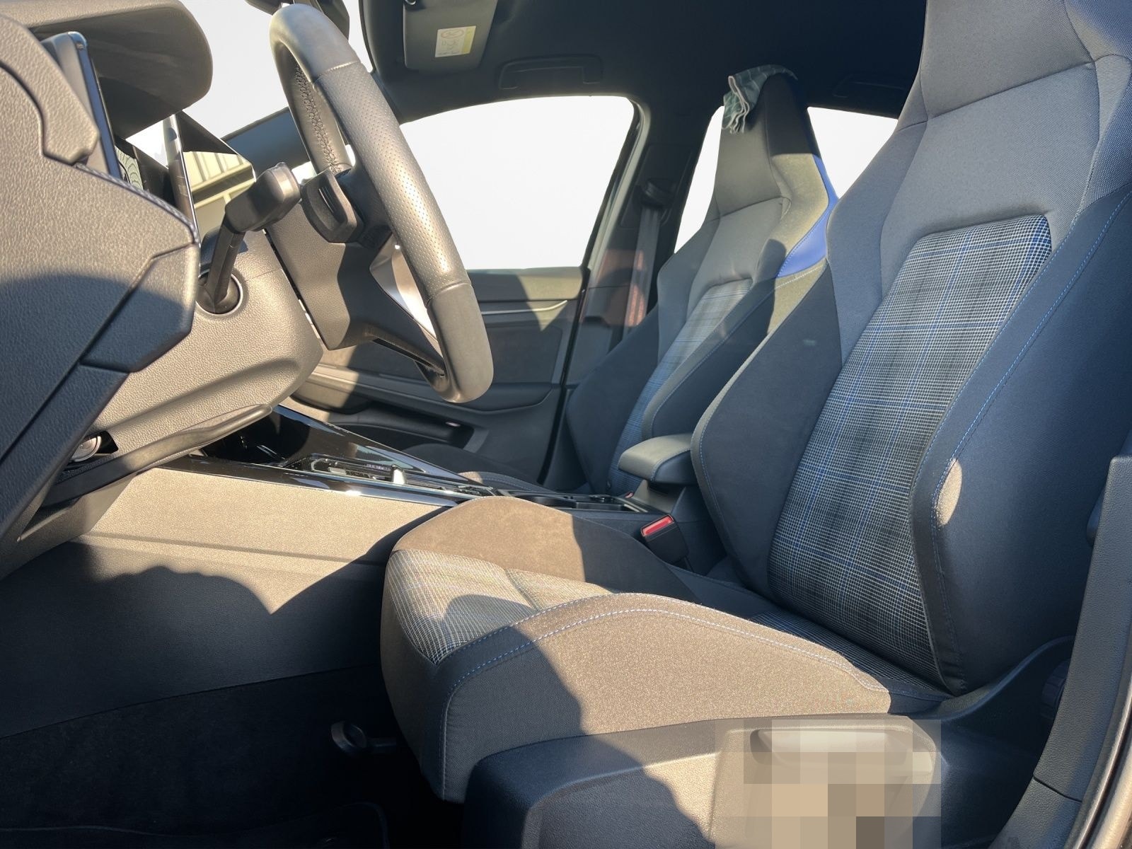 Volkswagen Golf GTE 1.5 TSI DSG eHybrid HeadUp Navi LED Ka foto 8