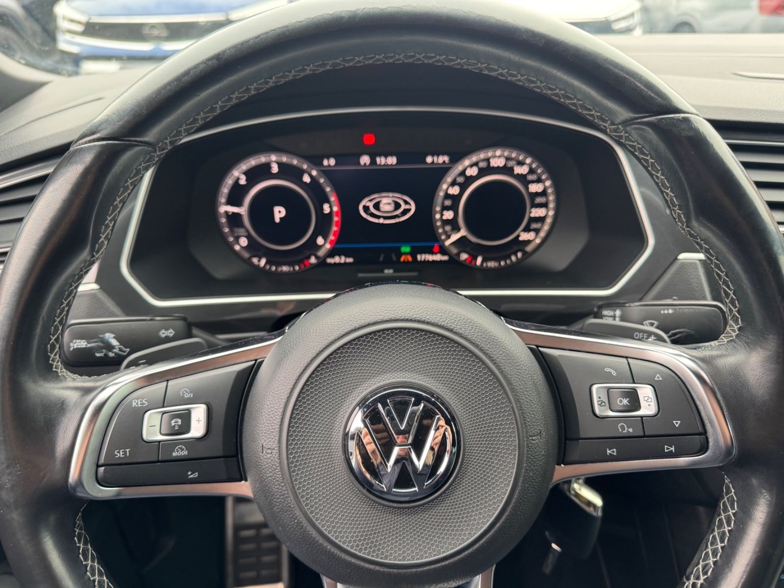 Volkswagen Tiguan Highline 4Motion**R-LINE Sportpaket** foto 11