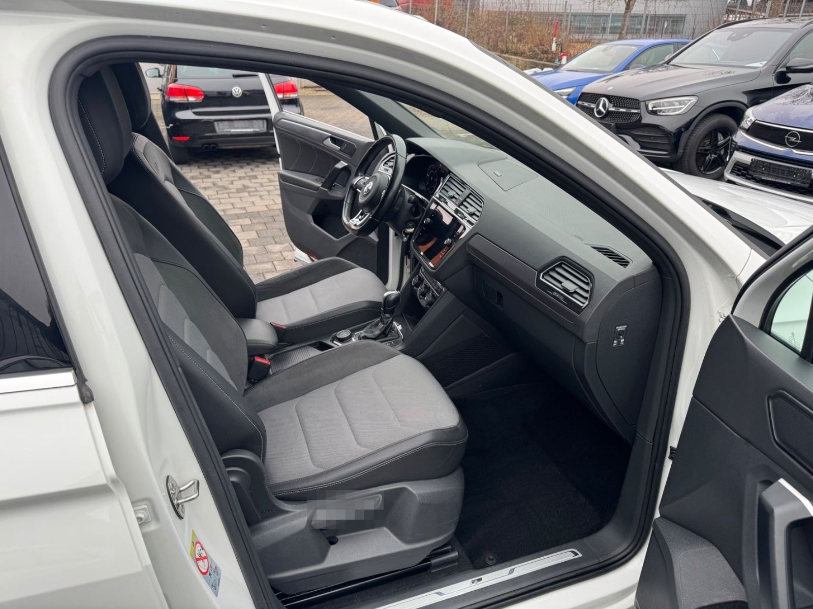 Volkswagen Tiguan Highline 4Motion**R-LINE Sportpaket** foto 15