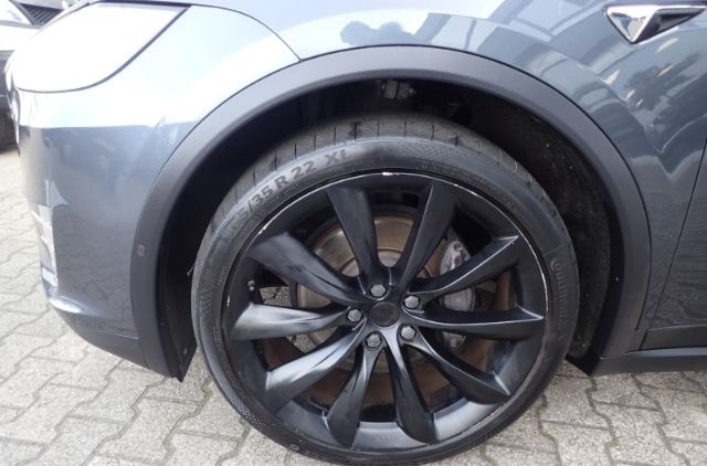 Tesla Model X Dual Luftfederung AHK Navi Memory Sitze  foto 15