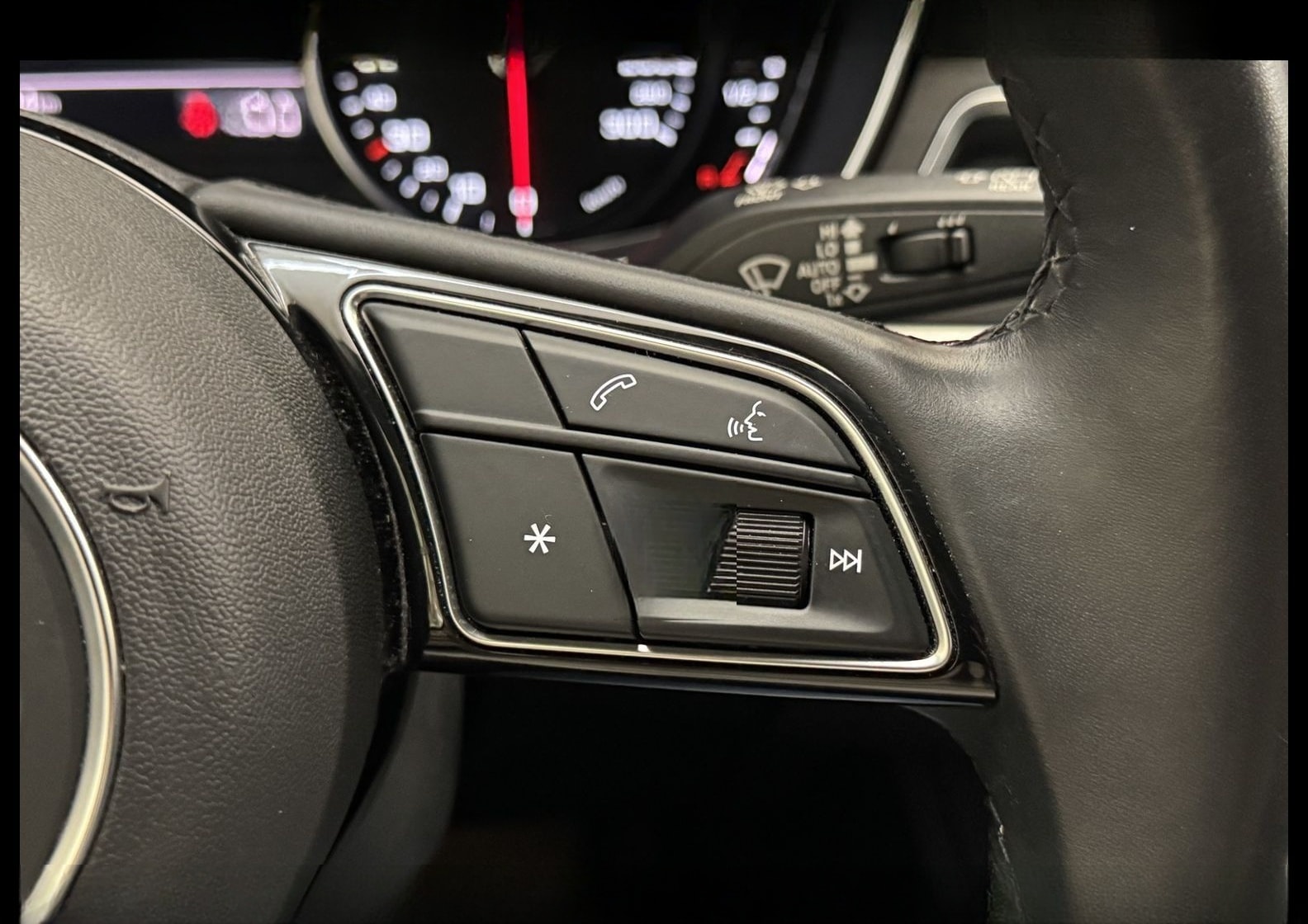 Audi A4 Avant Advanced 35TFSI Navi/Matrix/APS foto 25