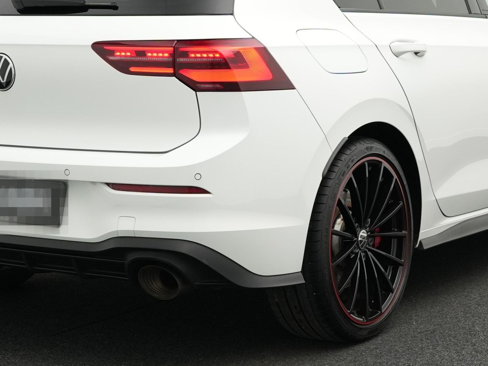 Volkswagen Golf VIII GTI Clubsport 2.0 TSI R-Abgas*PANO foto 19