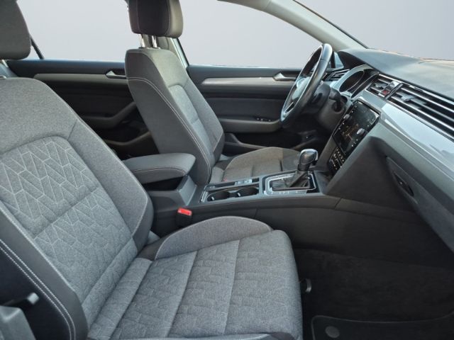 Volkswagen Passat Variant 2.0 TDI DSG Business +AHK +Kamera foto 9