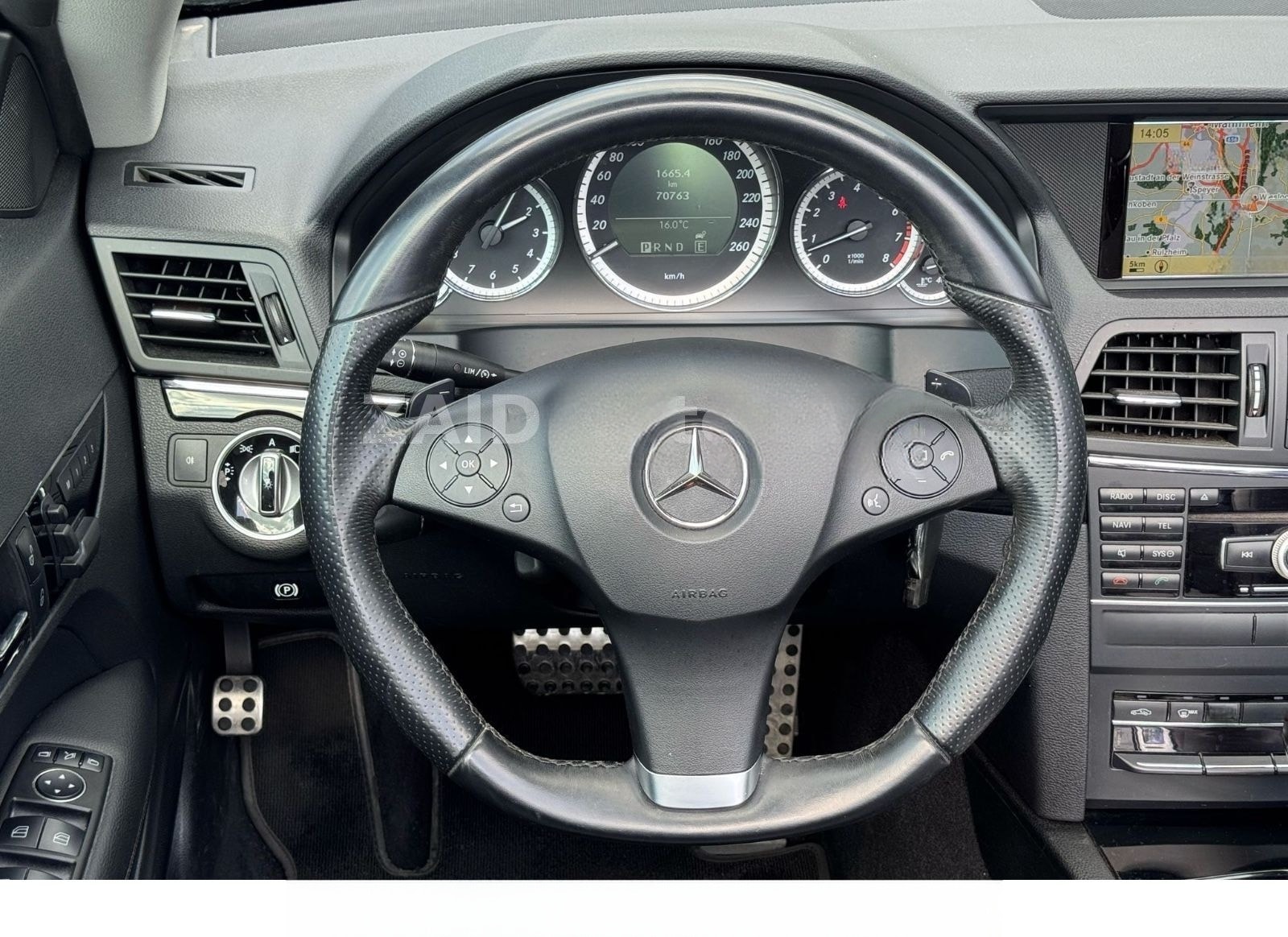 Mercedes-Benz E -Klasse Cabrio E 350 CGI BlueEfficiency AMG foto 12