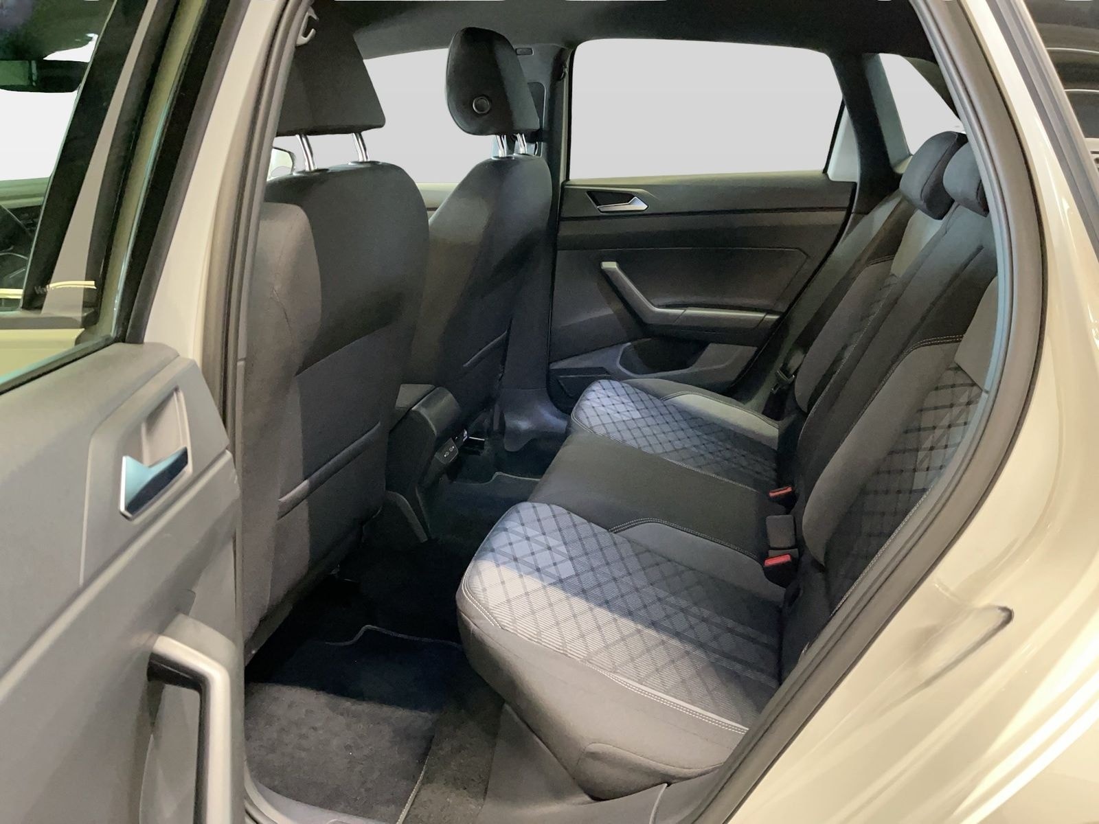 Volkswagen Polo R-Line 1.0 TSI 2xKlima ACC Fernlichtass. foto 11