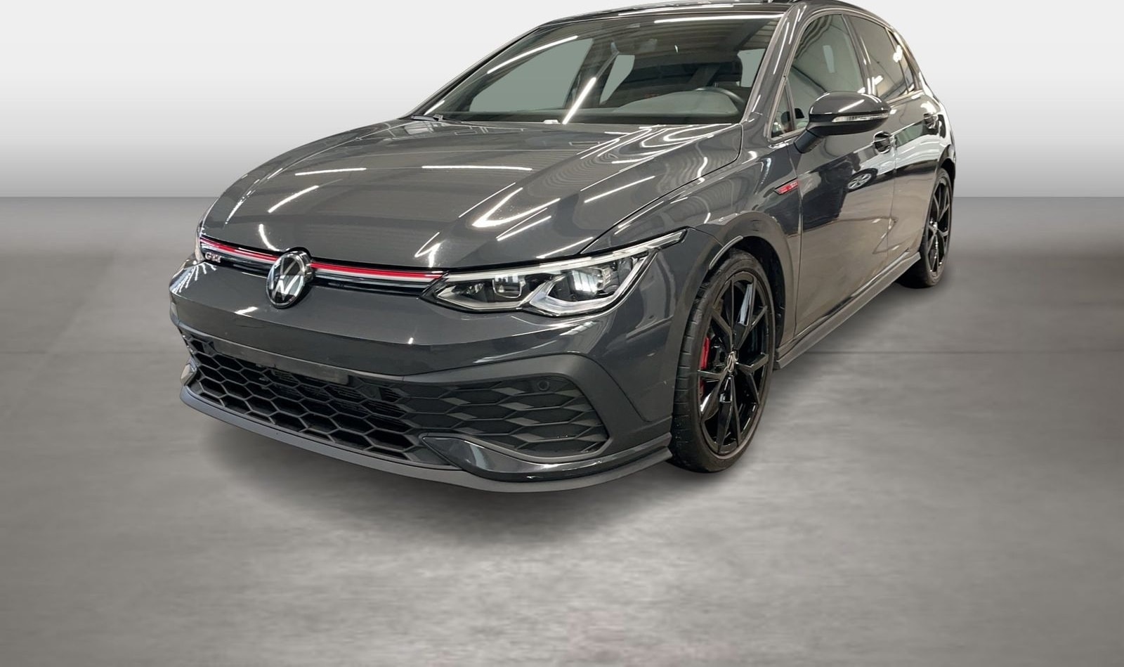 Volkswagen Golf VIII GTI Clubsport 2.0 TSI DSG ACC AUT Kam. foto 2