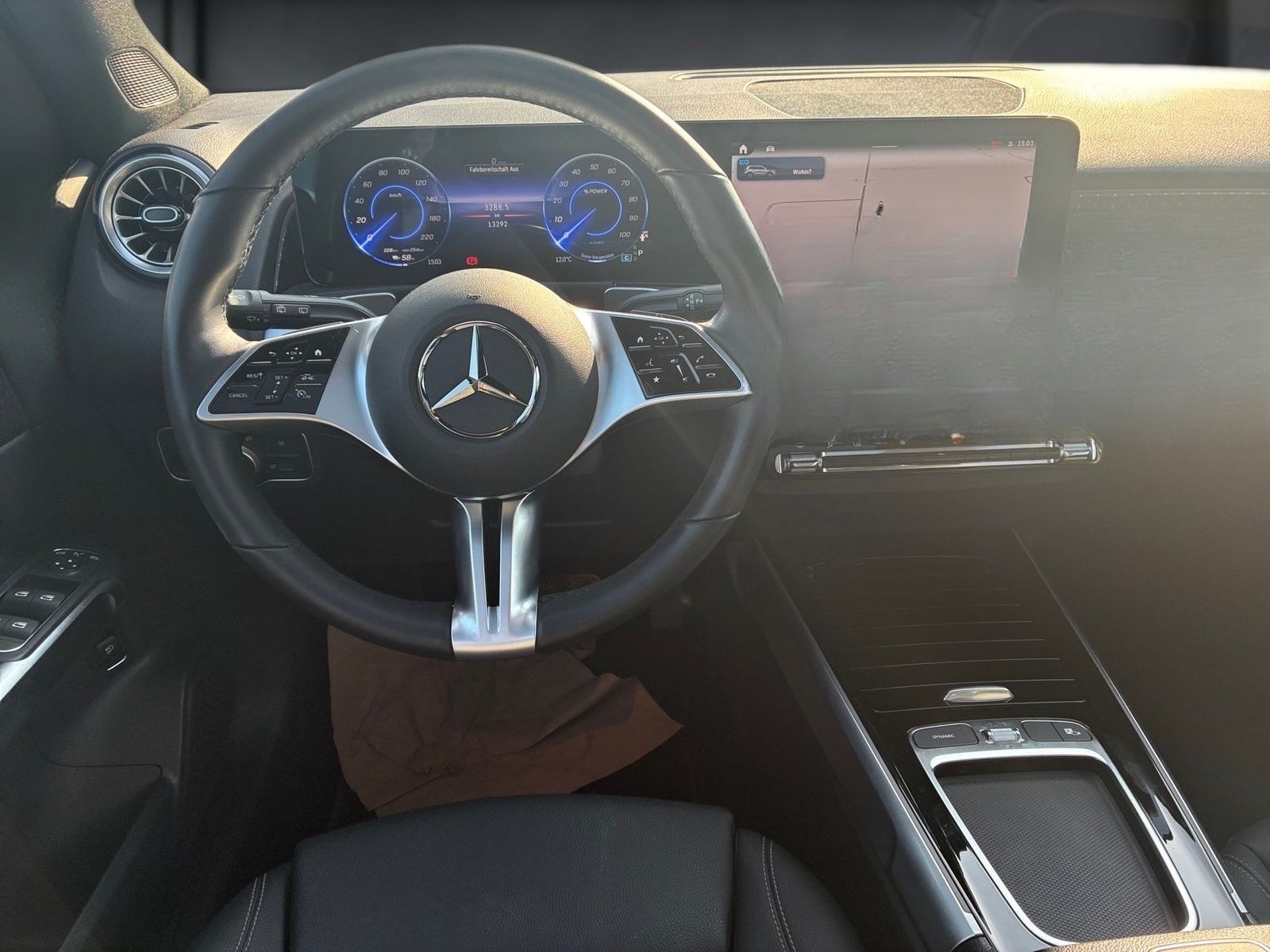 Mercedes-Benz EQB 300 4M MBUX+Progressive+Ambiente+CarPlay+AUT foto 10
