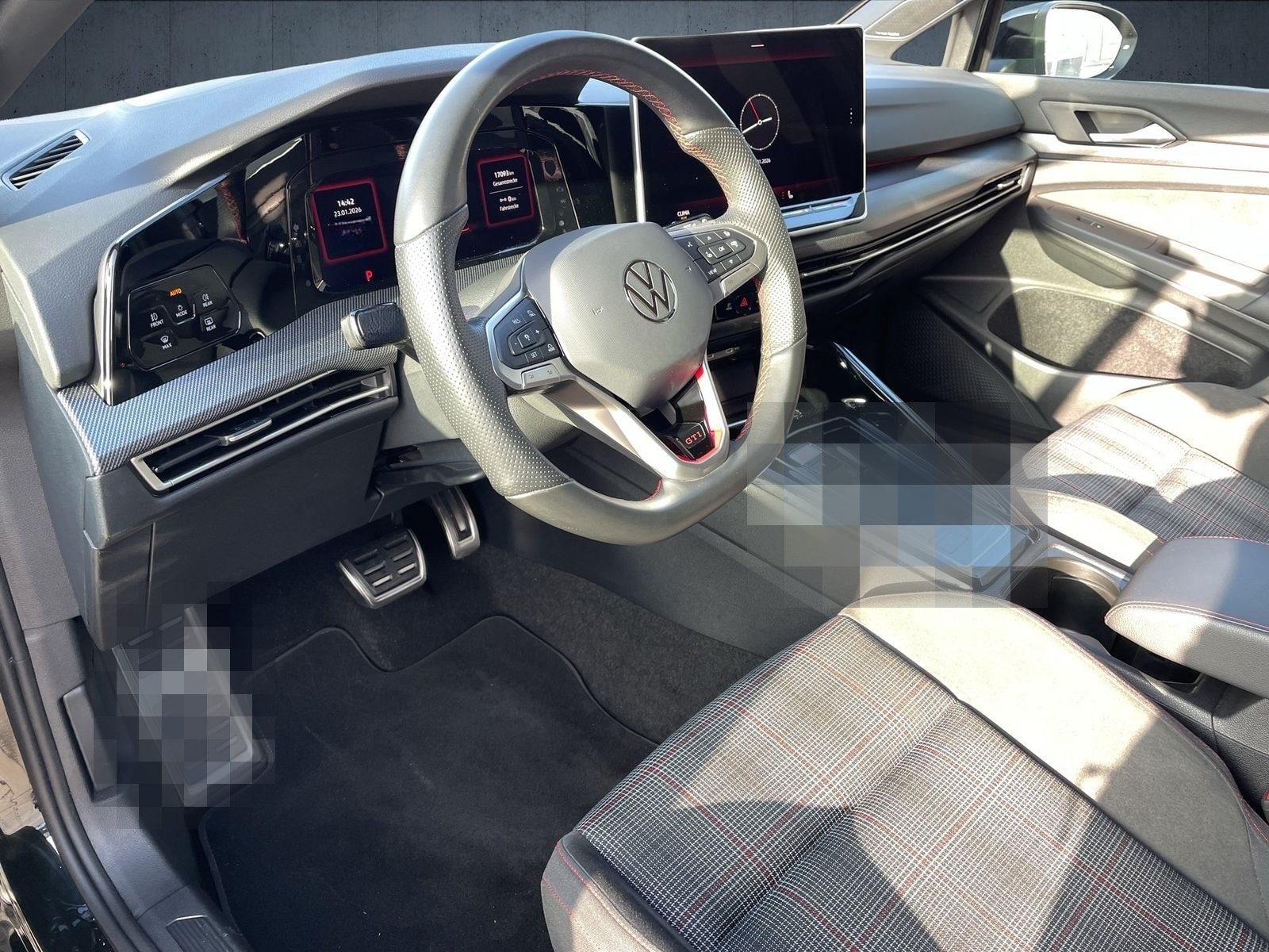 Volkswagen Golf GTI 2.0 TSI DSG ACC+360+Navi+HarmanKardon foto 19